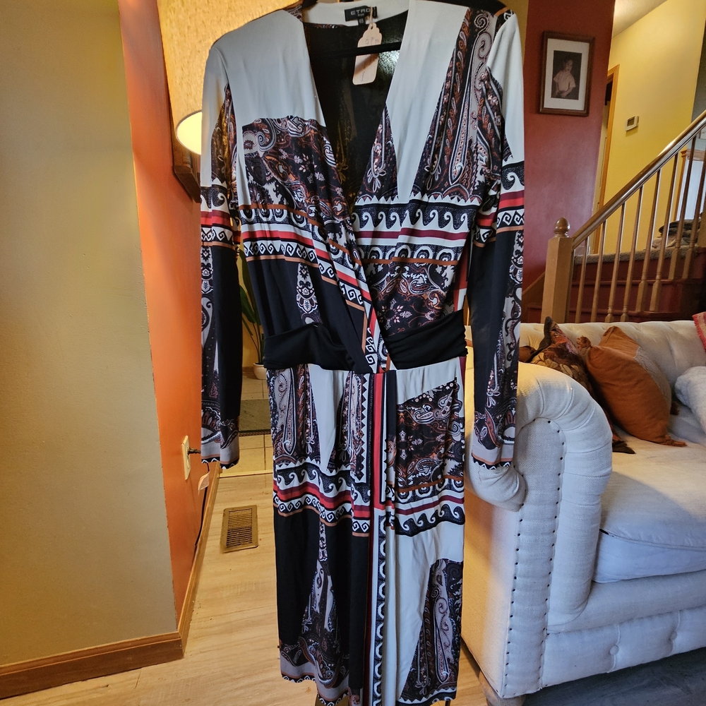 Etro Black and White Sheath Dress Long Sleeve Plunge